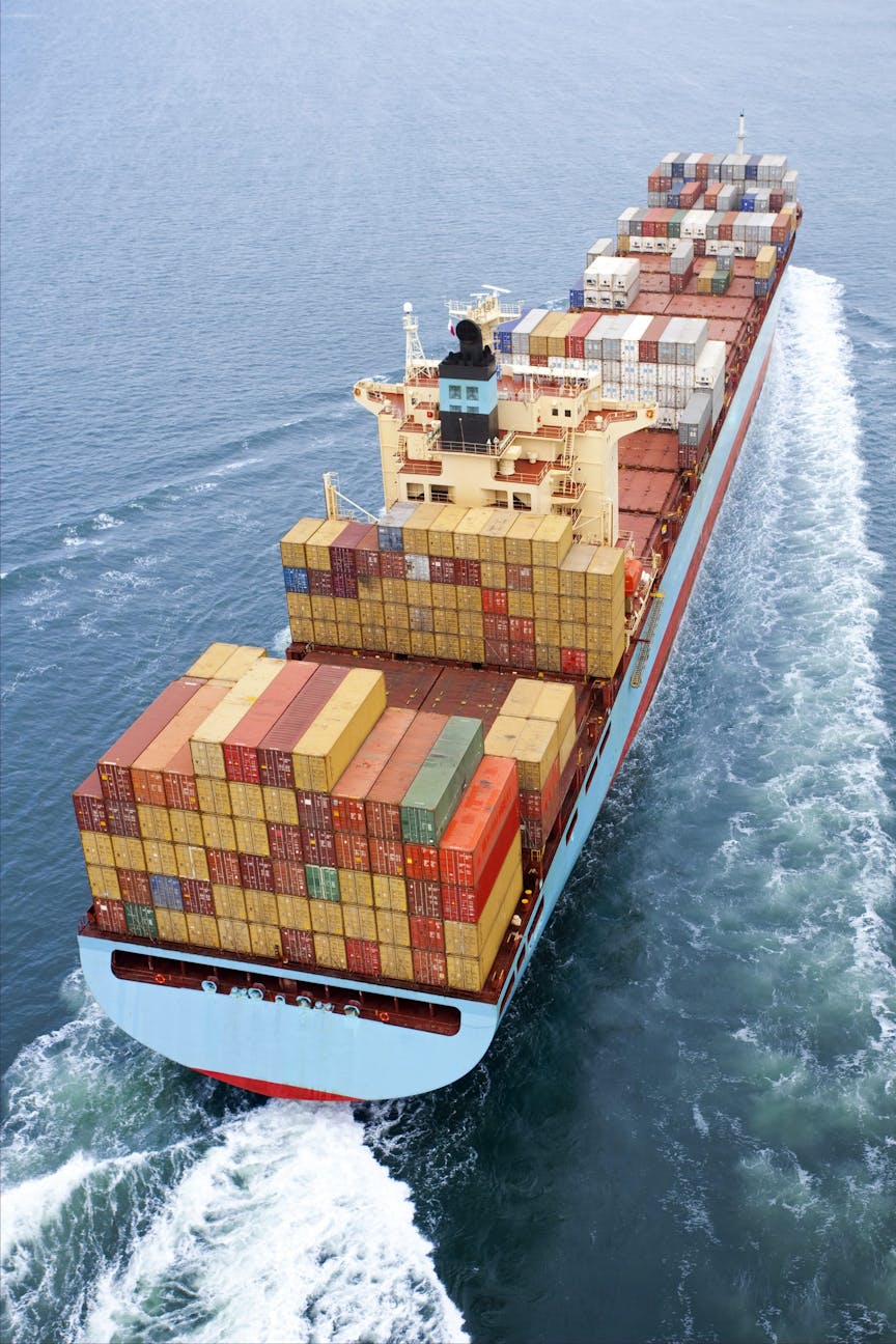 Container Ship_shutterstock_36017452