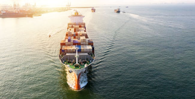 Decisive Decarbonisation