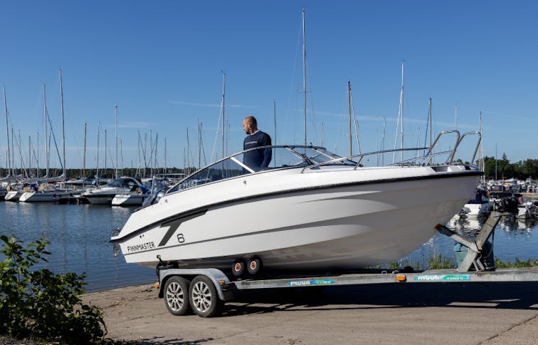 Alandia_Uusi_vai_käytetty_vene_artikkeli_kuva2